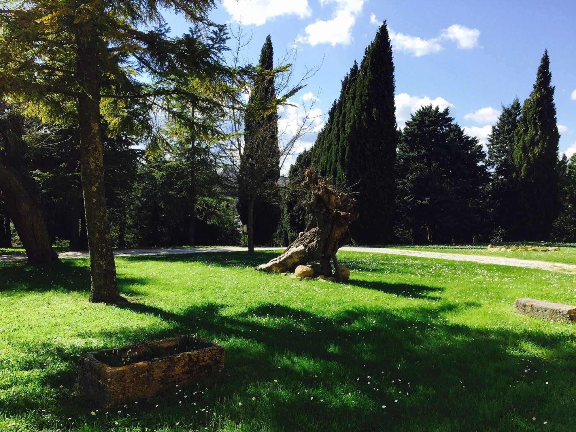Bed and Breakfast Convento Di San Francesco Mondaino Exterior foto