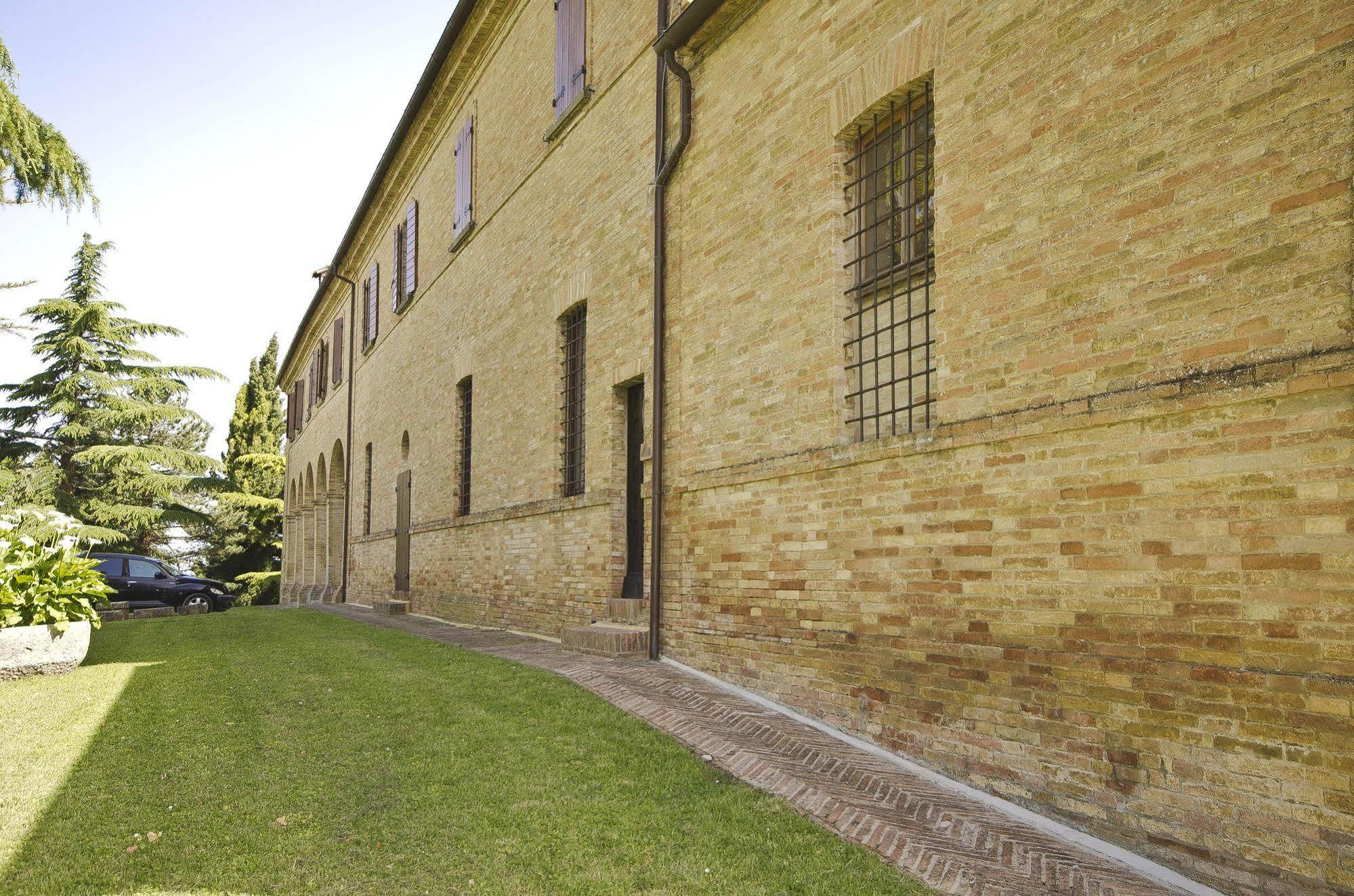 Bed and Breakfast Convento Di San Francesco Mondaino Exterior foto