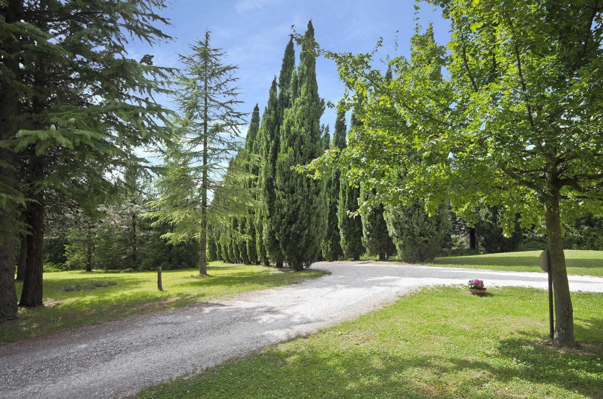 Bed and Breakfast Convento Di San Francesco Mondaino Exterior foto
